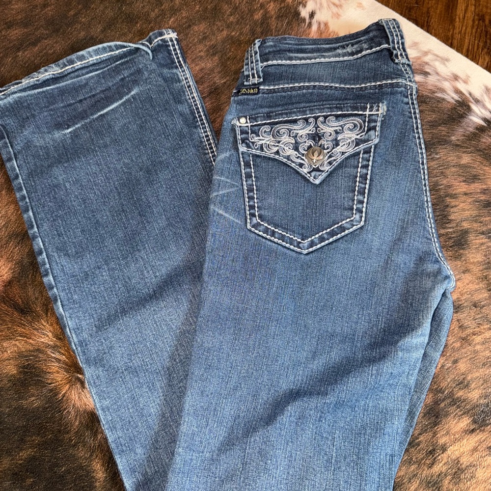 Adiktd Women's Blue Embroidered Jeans